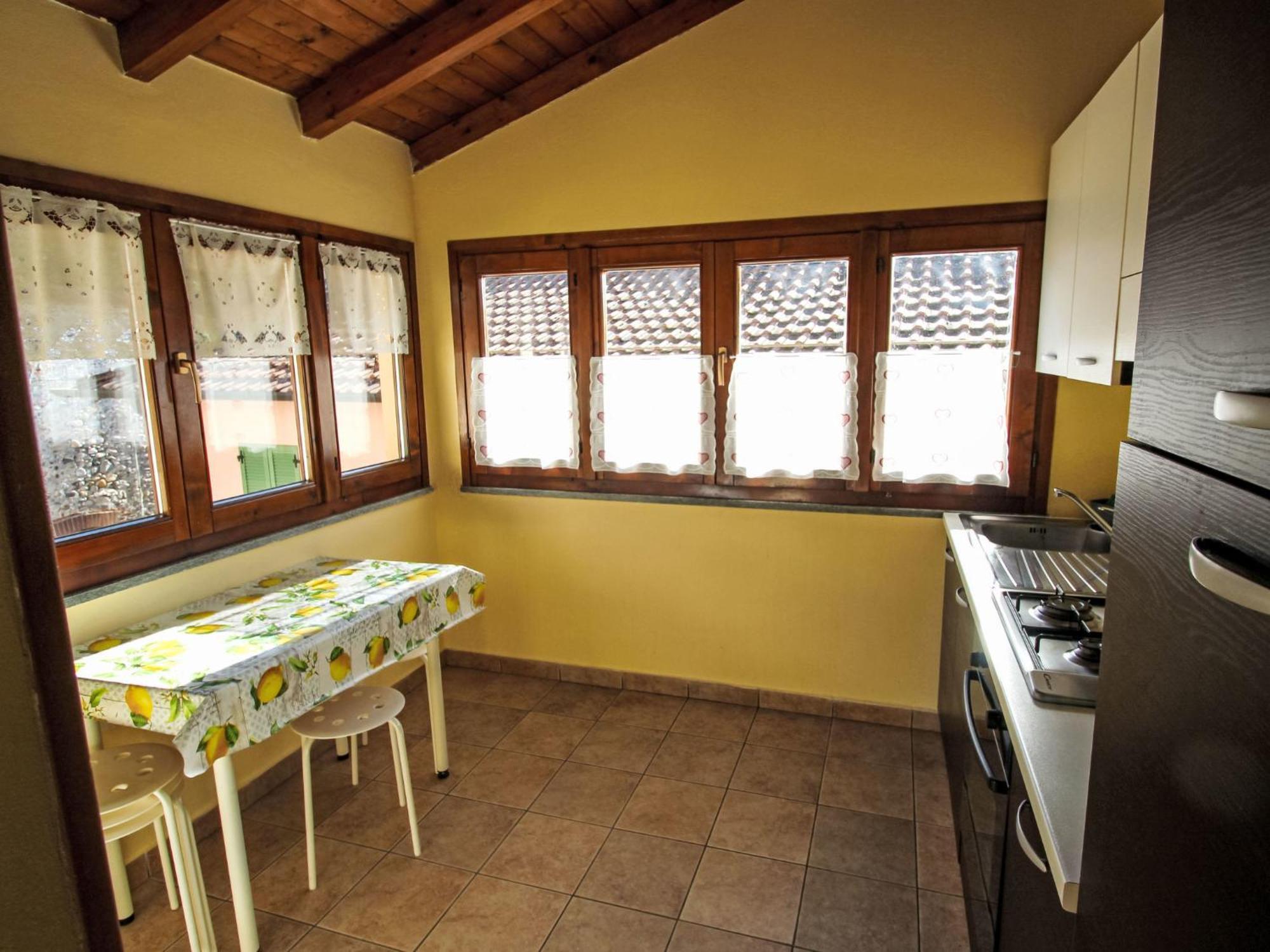 Apartment Roma By Interhome Porto Valtravaglia Bagian luar foto